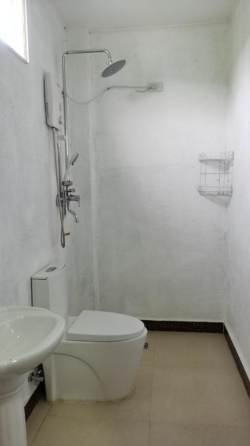Panda Guest House Корон Екстер'єр фото